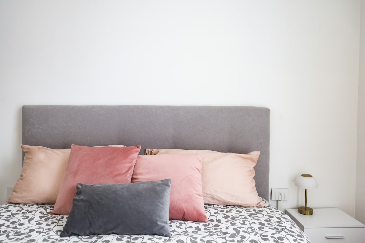 Design Apartment con tocchi colorati –Metro vicina 6