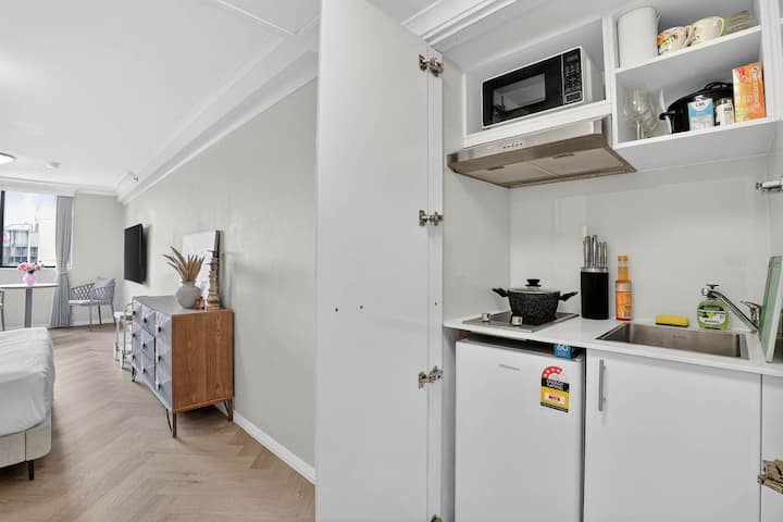 Haymarket Studio With Pool | 6 Min Walk To Station - Sidney