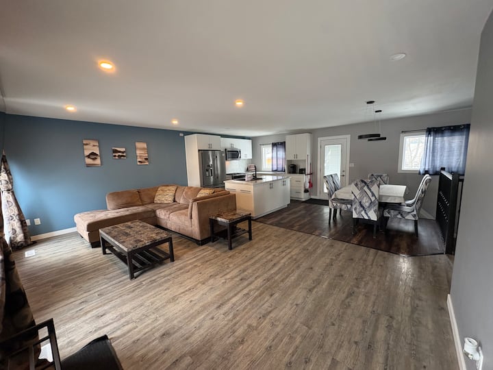 Room #3 - Grande Prairie