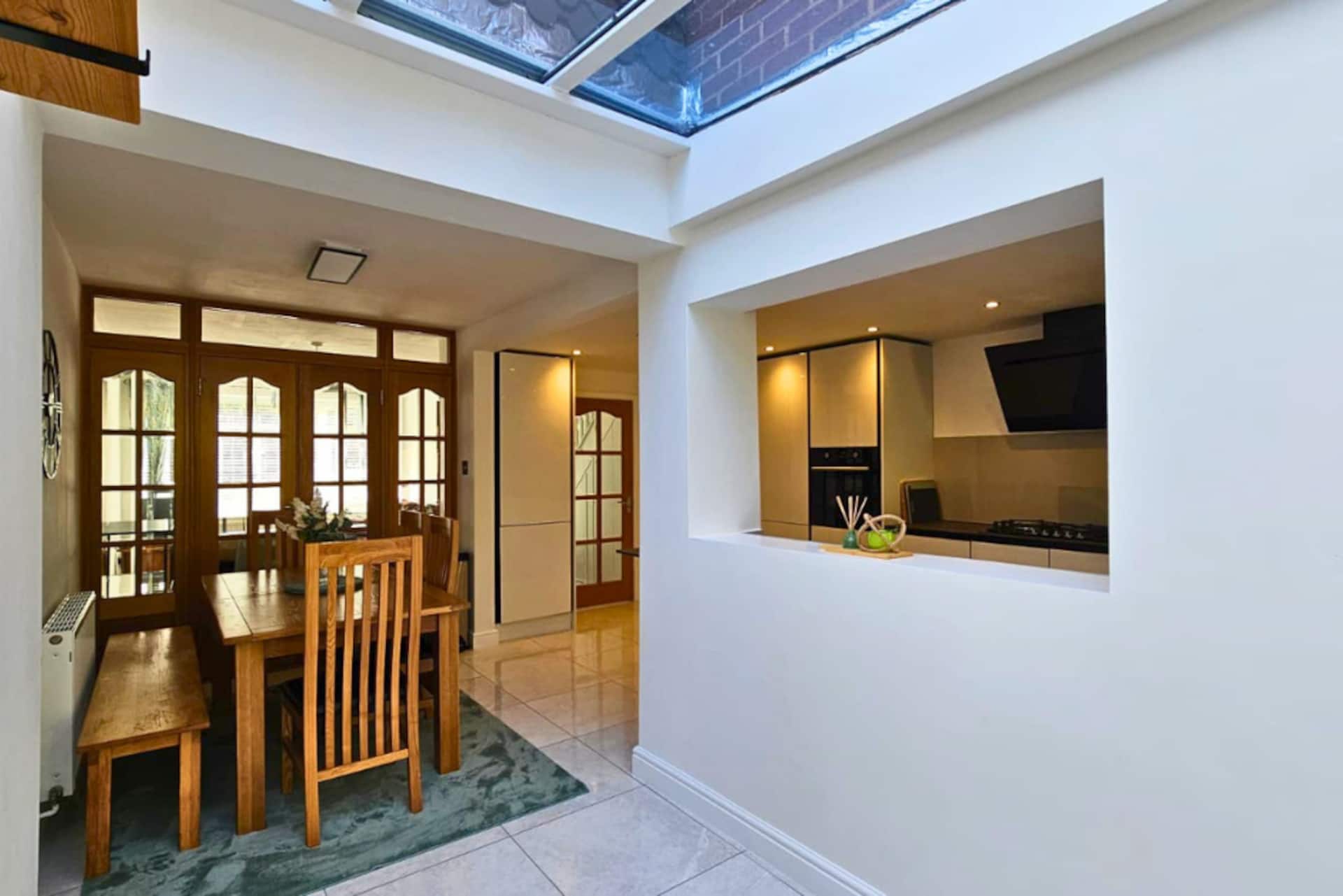 Spacious 3BR Shirley House Near NEC