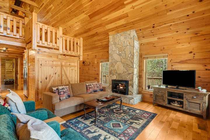 New! Pet Friendly-private Lake & Beach-grill-creek - Chimney Rock, NC