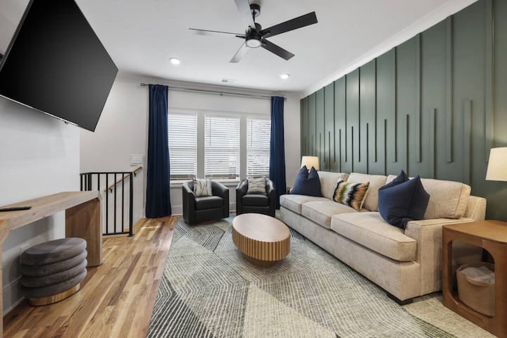 Curated West Nash Escape | 10 Min to Broadway