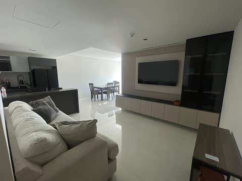 Top Airbnb: Vitant Apartment, Downtown Santa Lucía in Monterrey