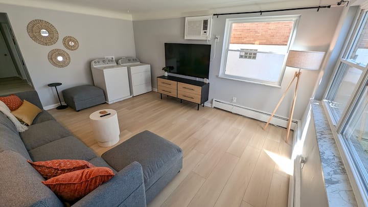 Kipling Unit 1: King Bed, W/d, Garage (Reno 2026) - Cincinnati, OH