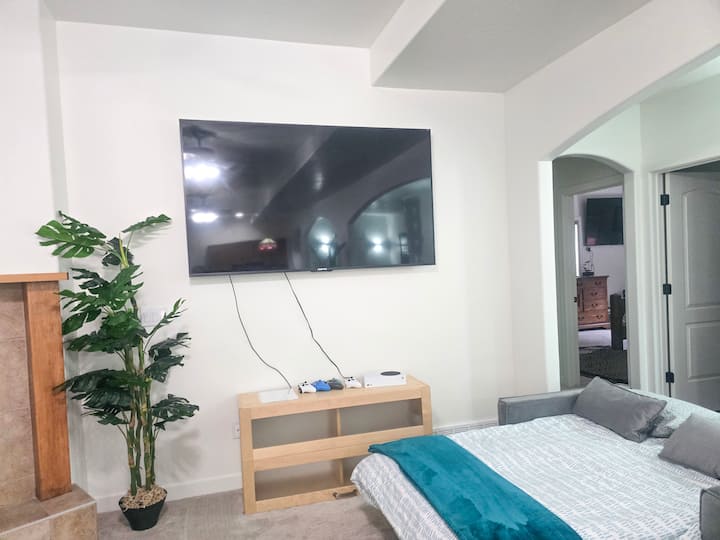 Wasatch Base Camp Ski, Hike & Xbox 9 Beds - Ogden, UT