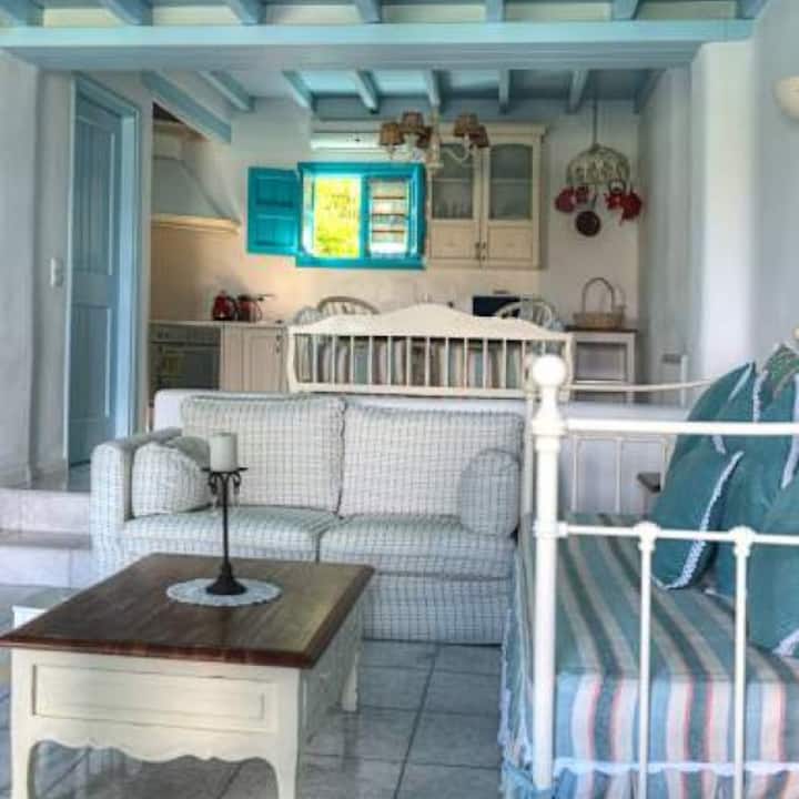 Belogna Ikons - Laleh Suite With Shared Pool - Naxos