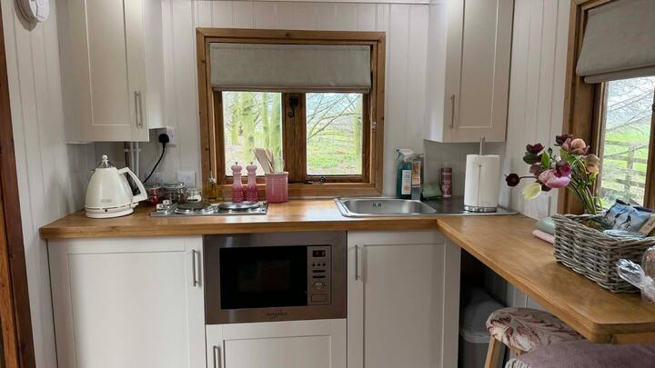 Woodland Hut @ Little Orchard Retreats - Ripon