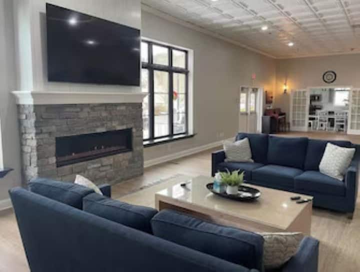 Luxury New Townhouse On Saratoga Lake! - Saratoga Springs, NY
