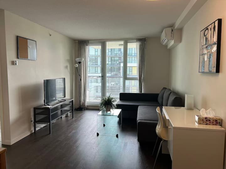 Richmond 1 Bedroom Apartment - Delta