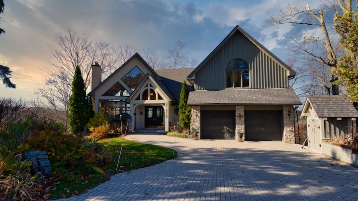 Executive Home In The Horseshoe Highlands! - Horseshoe Valley