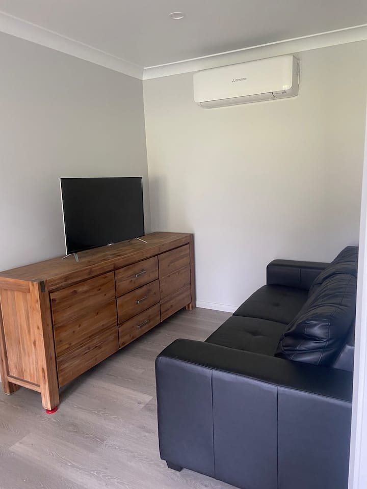 Peaceful Retreat Stylish 1.5br Shed Conversion - Toowoomba
