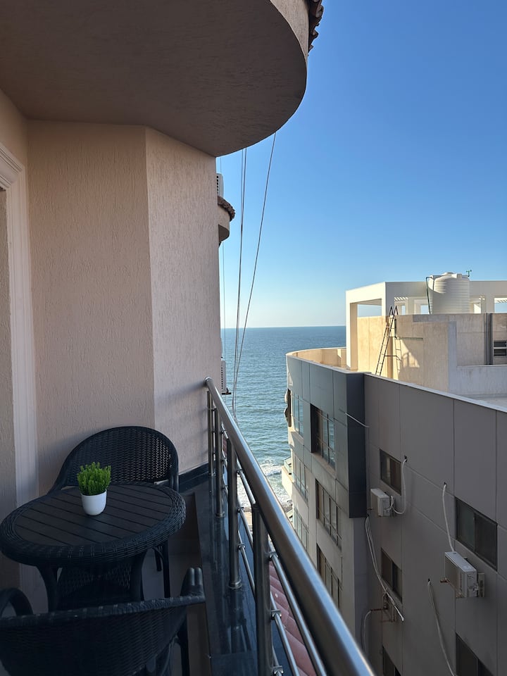 Full 3br Luxury Home-sea View/fast Wifi/smart Tv - 亞歷山大港