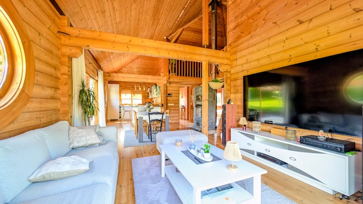 Chalet Avec Grande Terrasse Et Jardin Au Calme - Finistère
