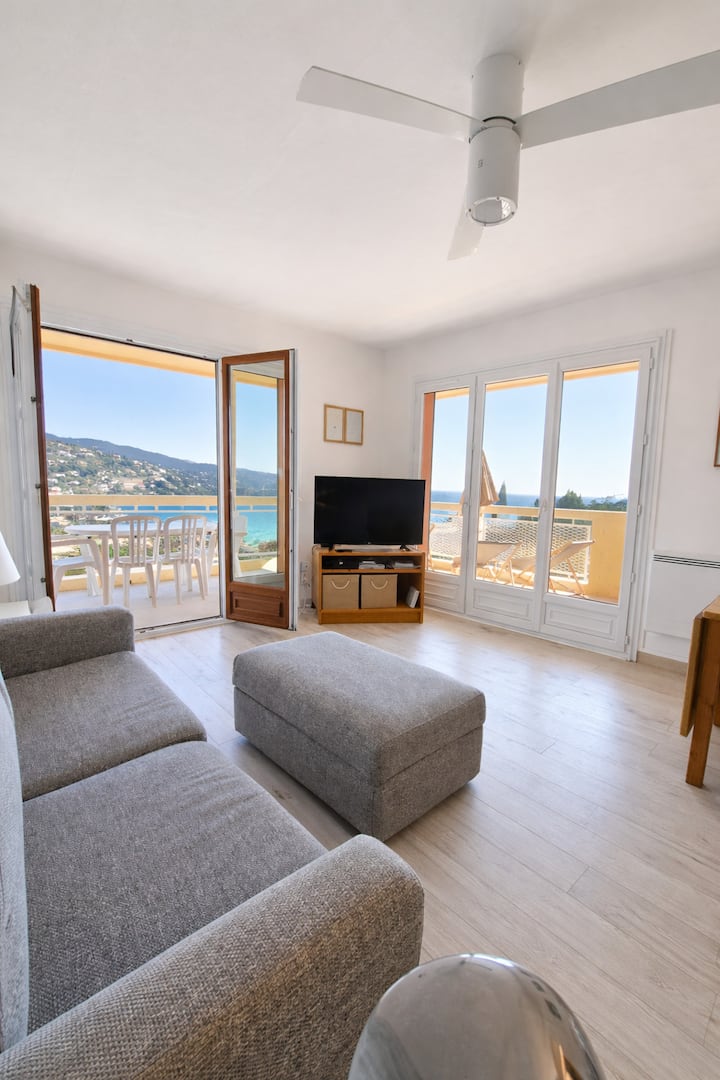 Terrasse Vue Mer - Le Lavandou