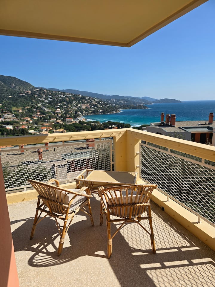 Terrasse Vue Mer - Plage de Pramousquier