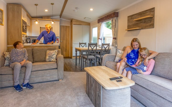 Snowdon Spa Caravan With Private Hot Tub - Criccieth