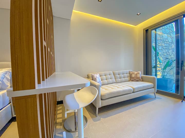 Bodrum' Da 6+1 Deniz Manzaralı  ÖZel Havuzlu Villa - Bodrum