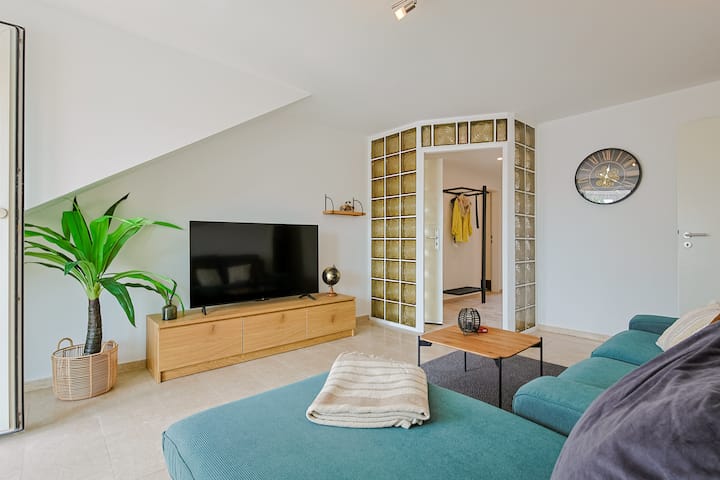 Comfort Living Apartments-13 Gäste-8 Schlafzimmer - Leverkusen