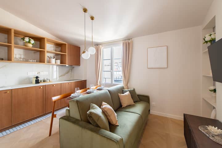 Designer One-bed - Marais - Free Parking - Paris