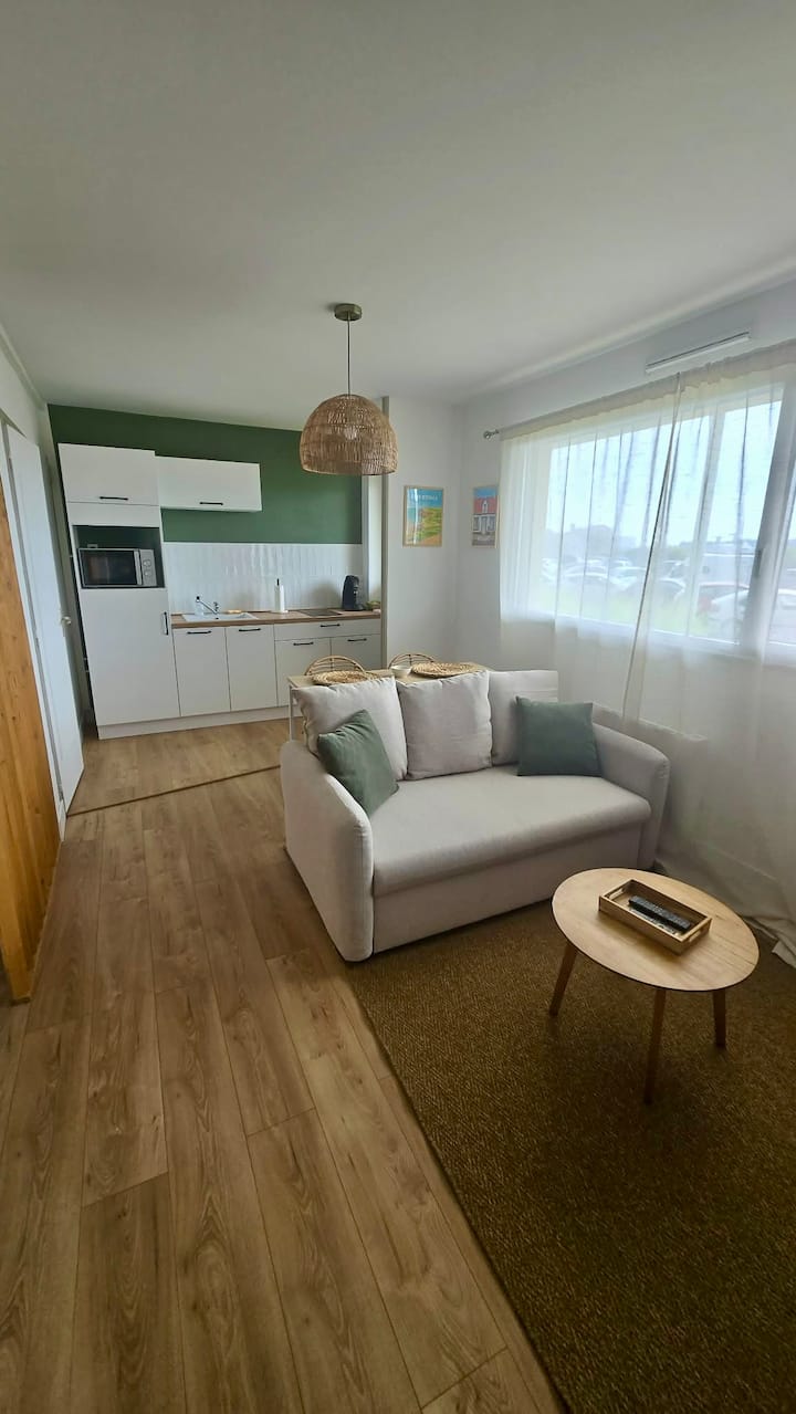 Studio Cosy Près De La Plage Avec Parking - Calais