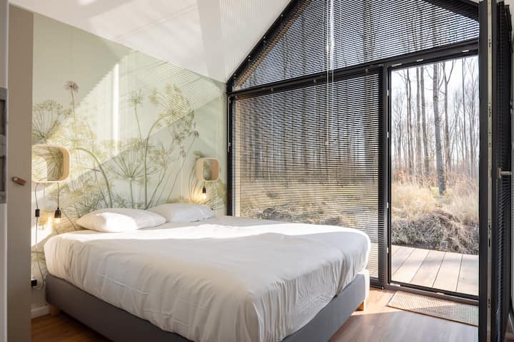 Tiny House By The Water In Oud Ade | Tuin Van Keet - Leiden
