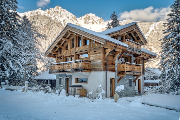 Alpine Luxury Chalet With Mt Blanc Views & Hot Tub - Chamonix-Mont-Blanc