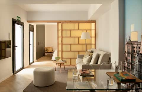 Anuncio de Airbnb popular: New spacious boutique apartment with 2 bedrooms en Latina