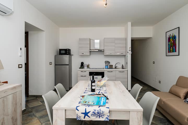 Casa Zarrè | 3 Chambres Et Patio Au Village - Stintino