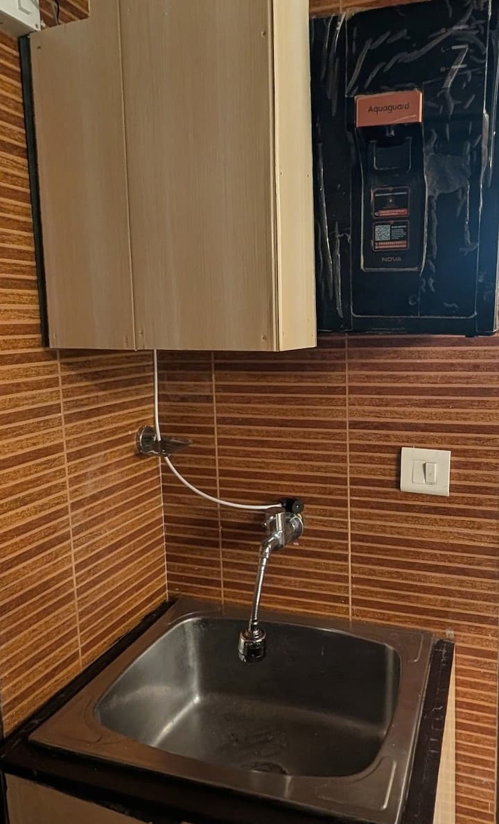 Clean &Airy Studio Apartment In Gk-2 South Delhi - New Delhi