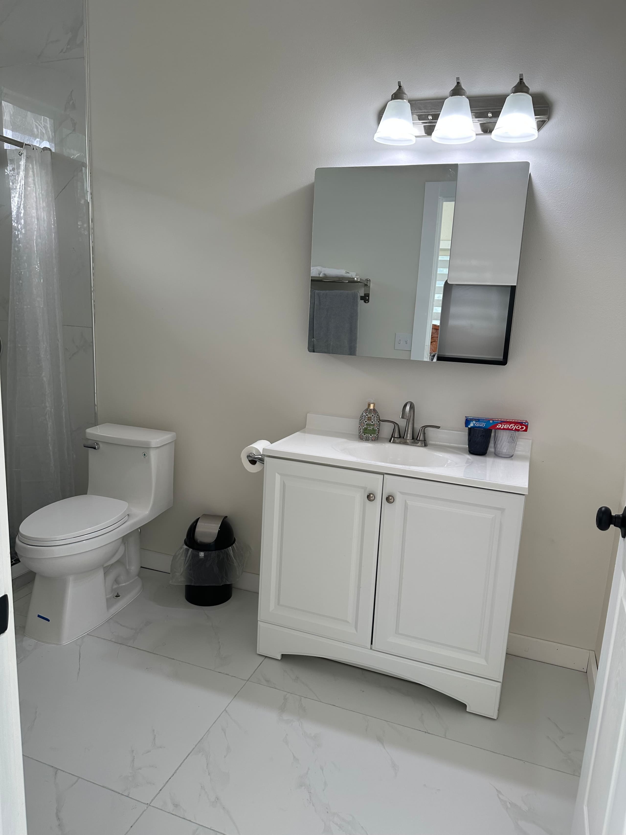 Home in Hilo · ★5.0 · 4 bedrooms · 4 beds · 4 private baths - Image 33