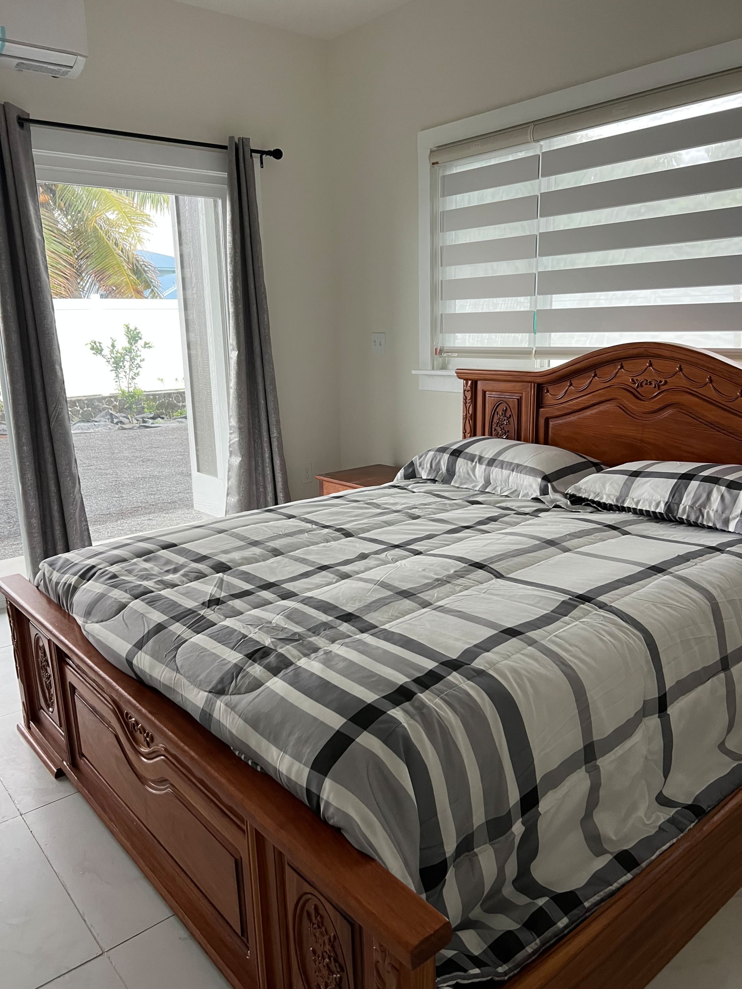 Home in Hilo · ★5.0 · 4 bedrooms · 4 beds · 4 private baths - Image 6