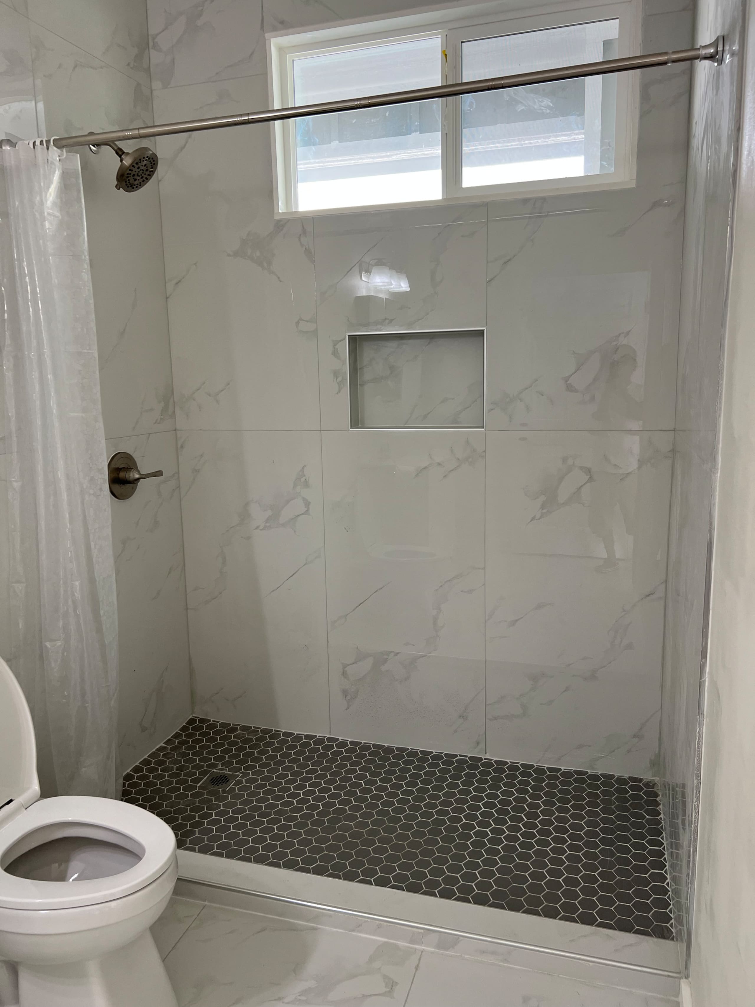Home in Hilo · ★5.0 · 4 bedrooms · 4 beds · 4 private baths - Image 10