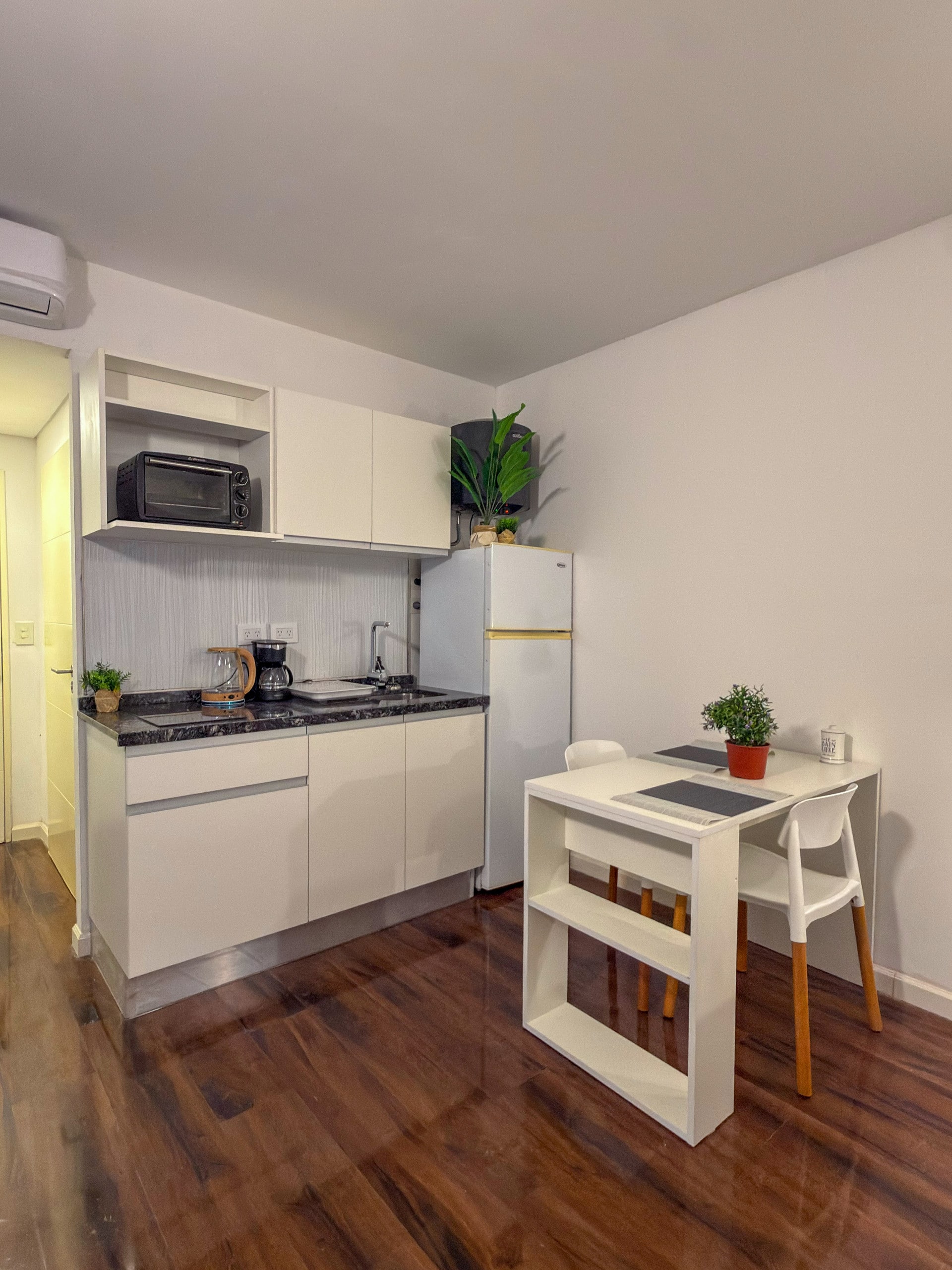 Furnished studio apartment near the Obelisk in Monserrat