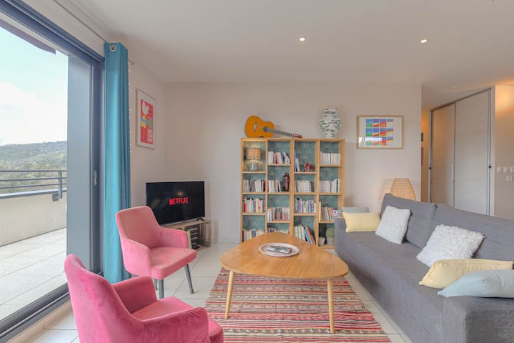 Terrasse 100m² • 6 Pers • Parking • Gare/centre - Chasse-sur-Rhône