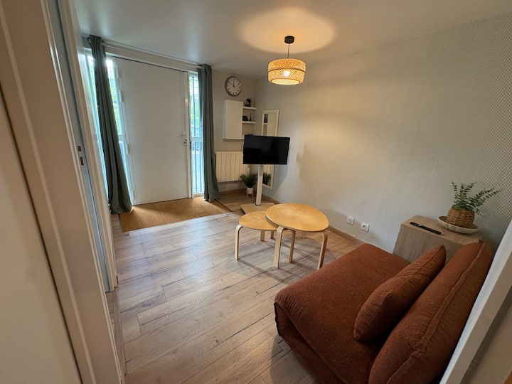 T2 Plain-pied · Parking · Rer A Paris - ibis Cergy Pontoise Le Port