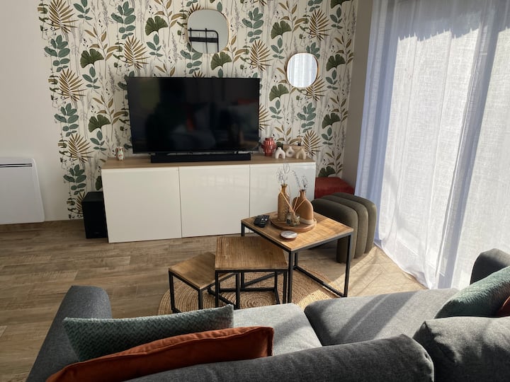 Gîte Cosy Indépendant Proche Bayeux, Caen, La Mer - ibis budget Bayeux