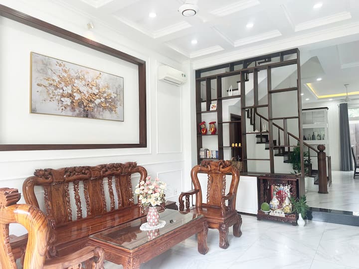 Luxury 3br Villa, 5 Bath, Near D1 & Global City - Hô Chi Minh-Ville