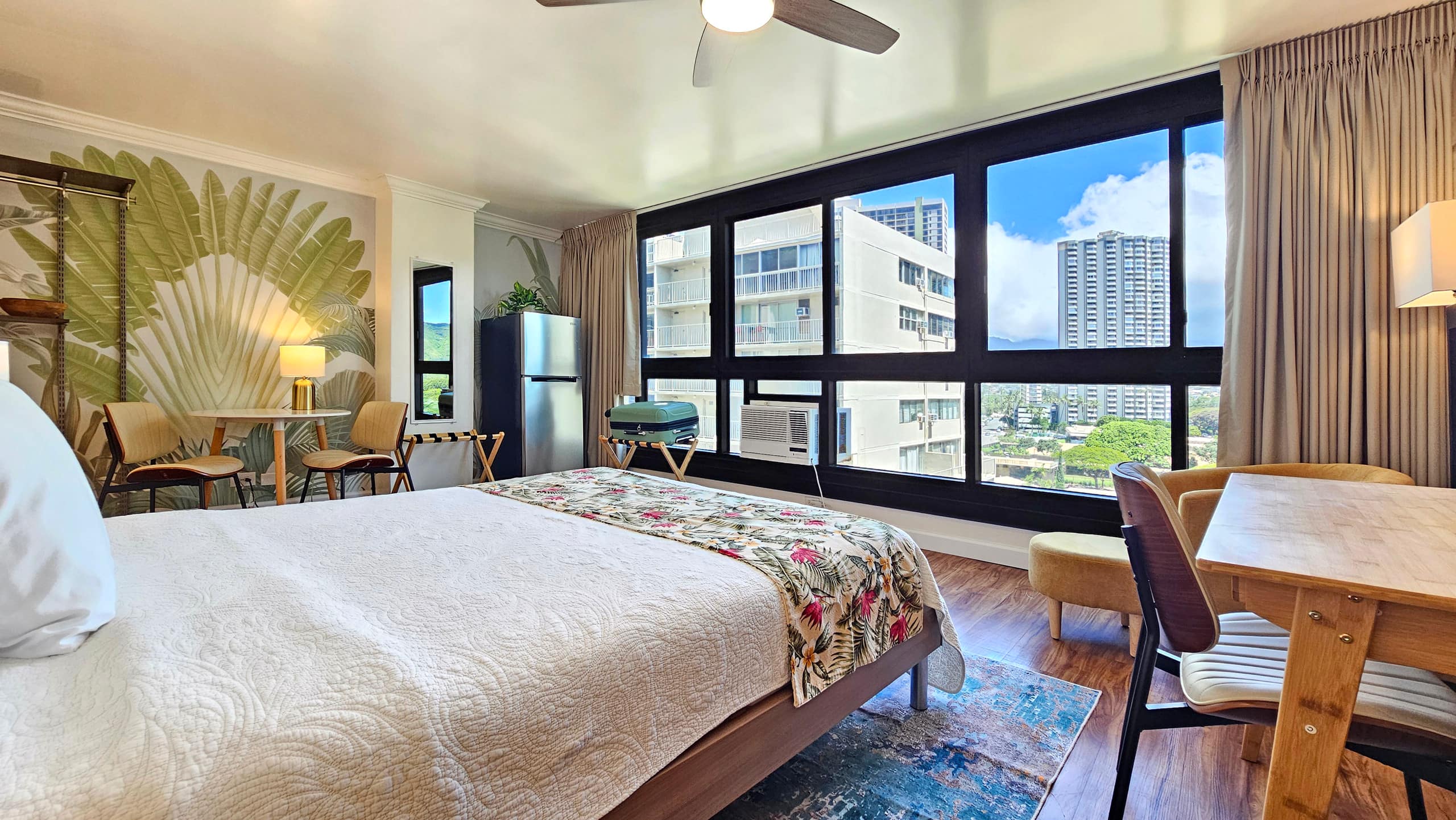 Island-Inspired | Spacious, Clean & Comfortable - Image 1