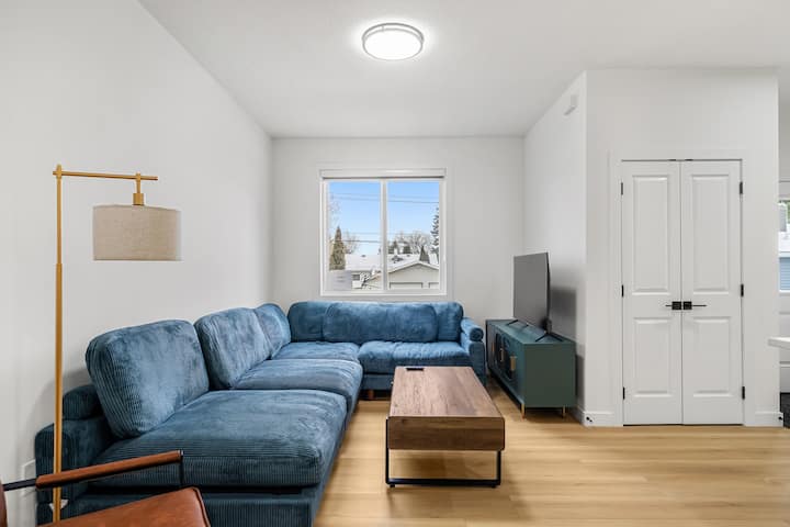 3 Bed | Laundry | Brand New Home - Edmonton