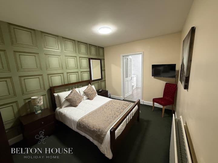 Bedroom 6 - Double En-Suite