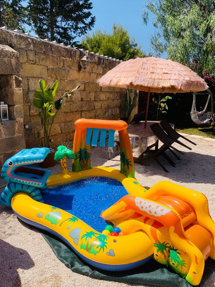 House In Villa De Santis In Gallipoli, With Garden - Taviano