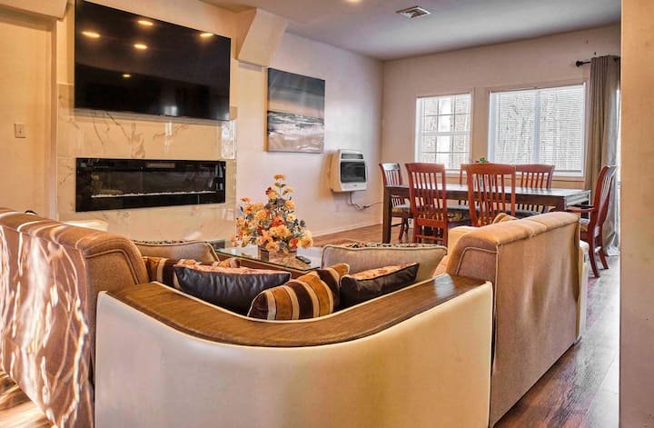Spacious 5 Bdr, 4 Bath Retreat. * Hot Tub, * Sauna - Stroudsburg, PA