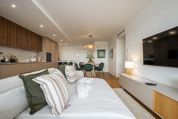 Porto Skyline | Private Heated Pool | Full Views - Porto
