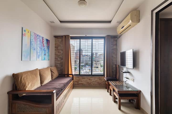 Airy High-floor Apt In Khar Nr Restaurant /Bars - Mumbai