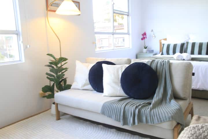 Harbour Bridge View At Pool|sleeps 4,jetty&parking - Sydney