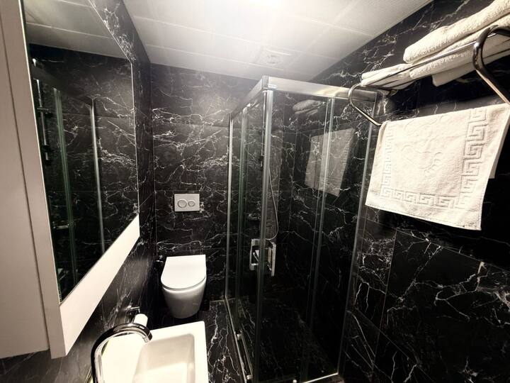 2+1 Aile Ve İş Otel Odası - Izmir
