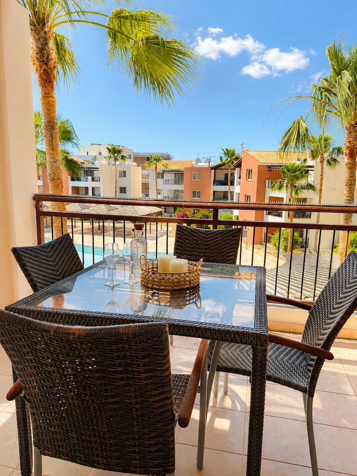 Top Floor Retreat • Quiet & Central - Paphos