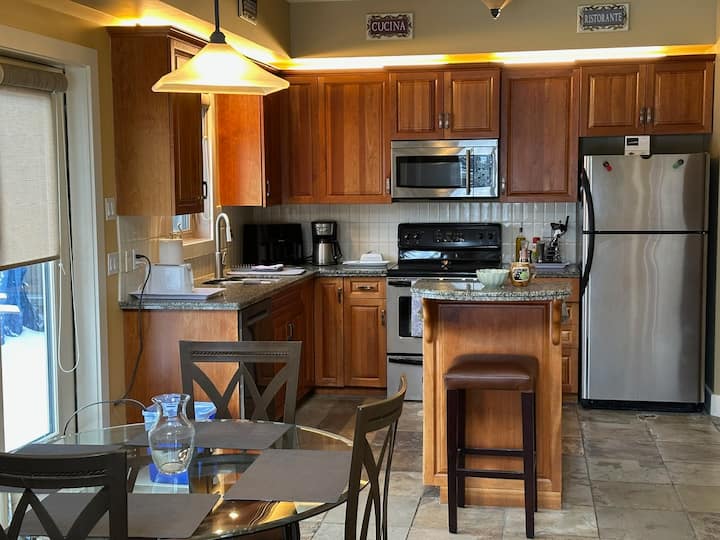 Garden Suite At Air Ranch - Okotoks