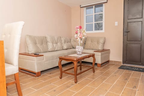 Popular Airbnb listing: Casa J&B in Colonia Santa Rosa