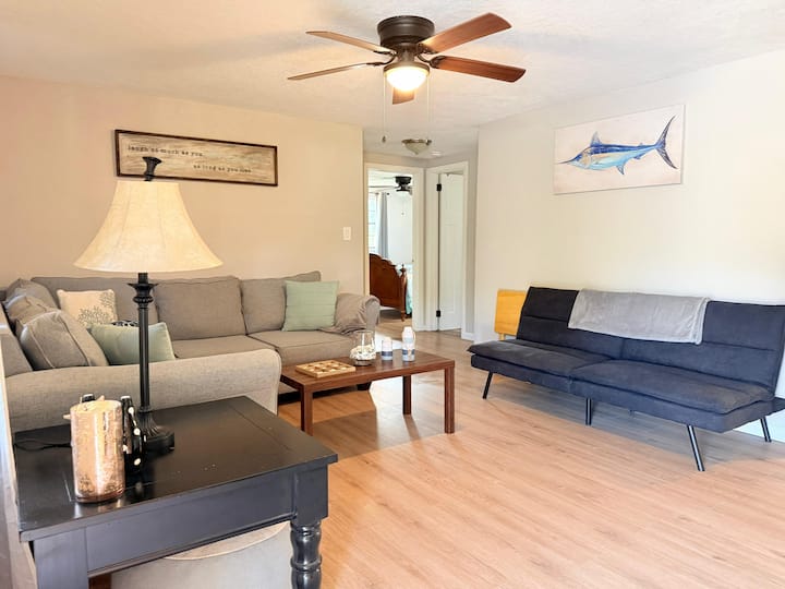 Porpoise Place, Boat Parking, Near River & Spring - Homosassa, FL